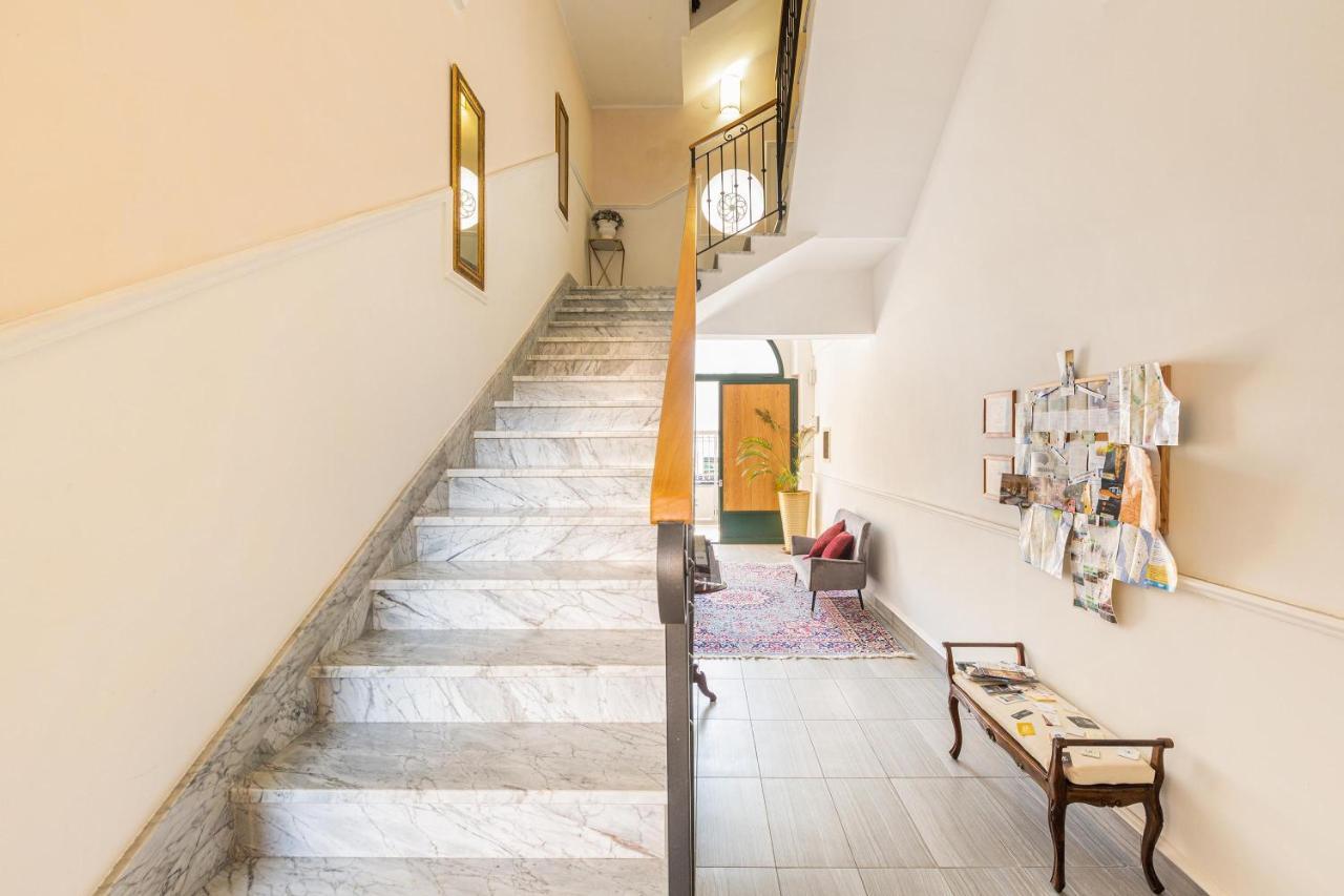 Dimora Le Tre Muse Guesthouse レッチェ エクステリア 写真