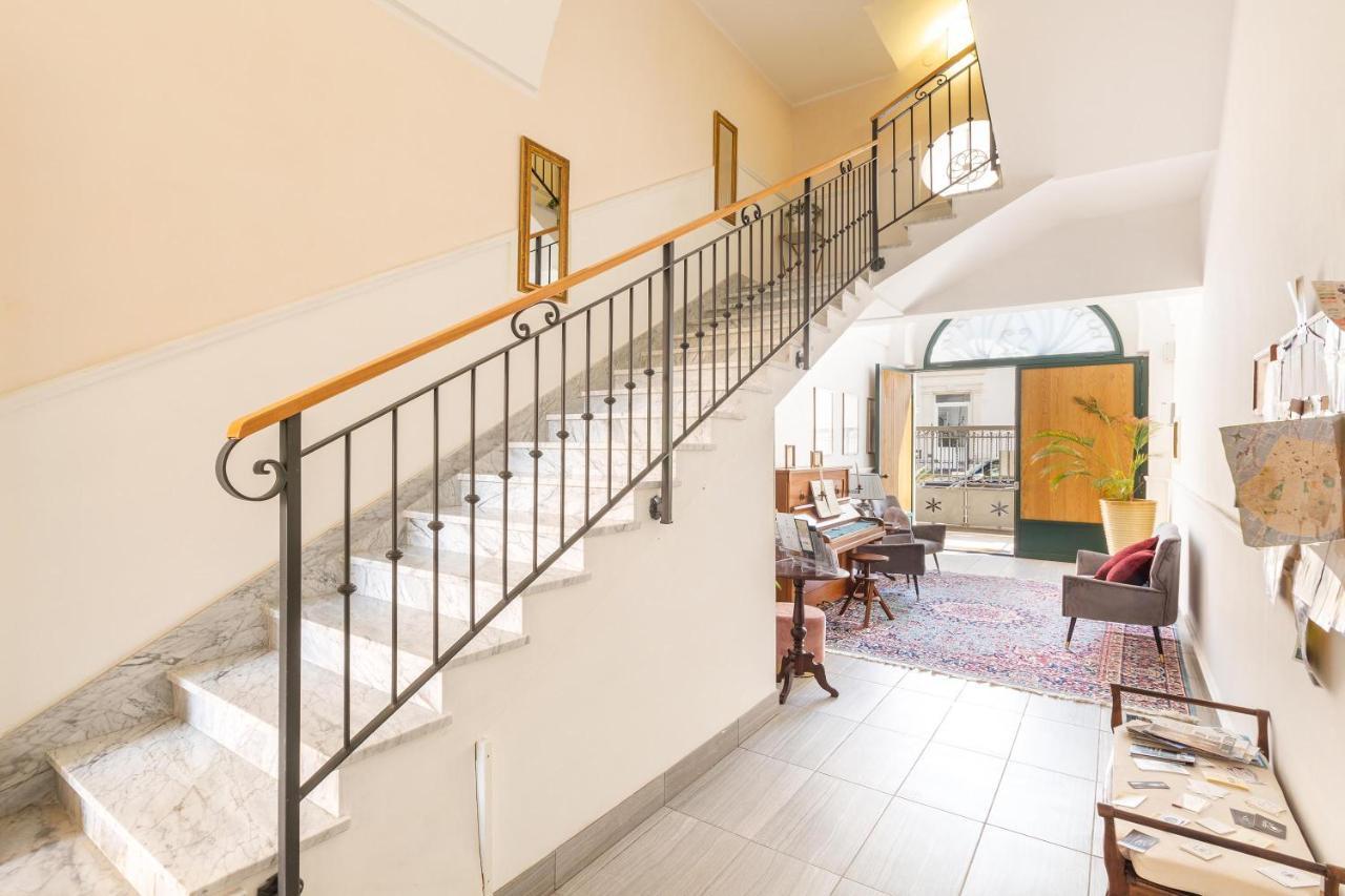 Dimora Le Tre Muse Guesthouse レッチェ エクステリア 写真