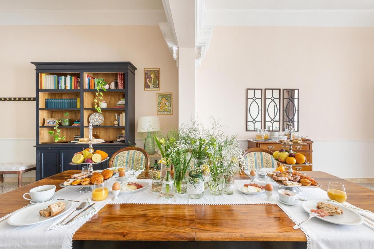 Dimora Le Tre Muse Guesthouse レッチェ エクステリア 写真