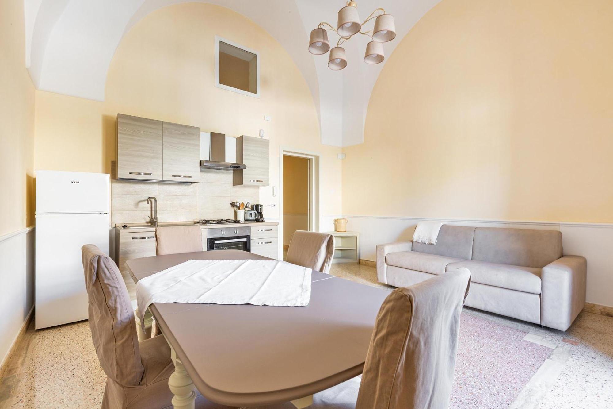 Dimora Le Tre Muse Guesthouse レッチェ エクステリア 写真