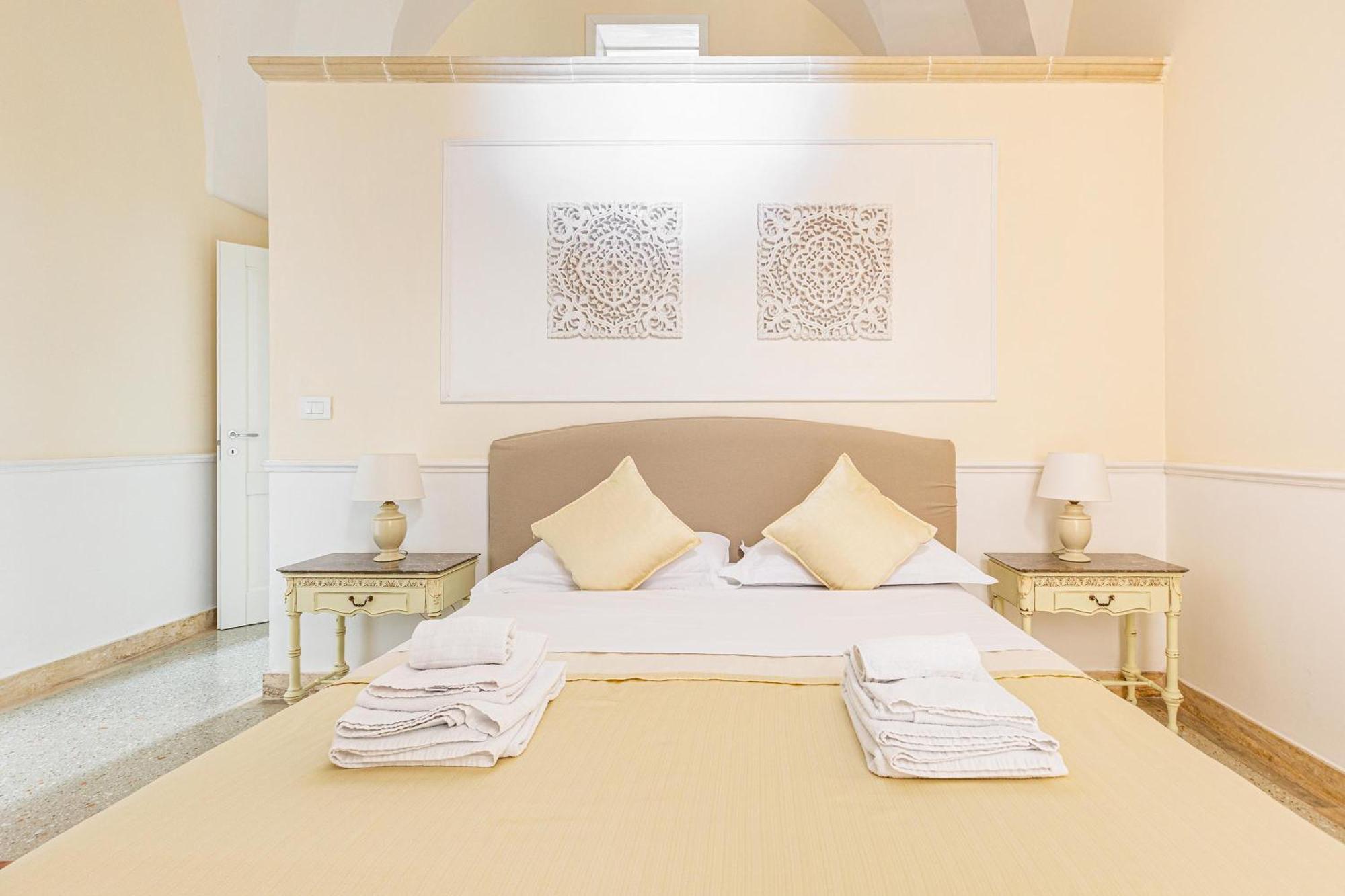 Dimora Le Tre Muse Guesthouse レッチェ エクステリア 写真